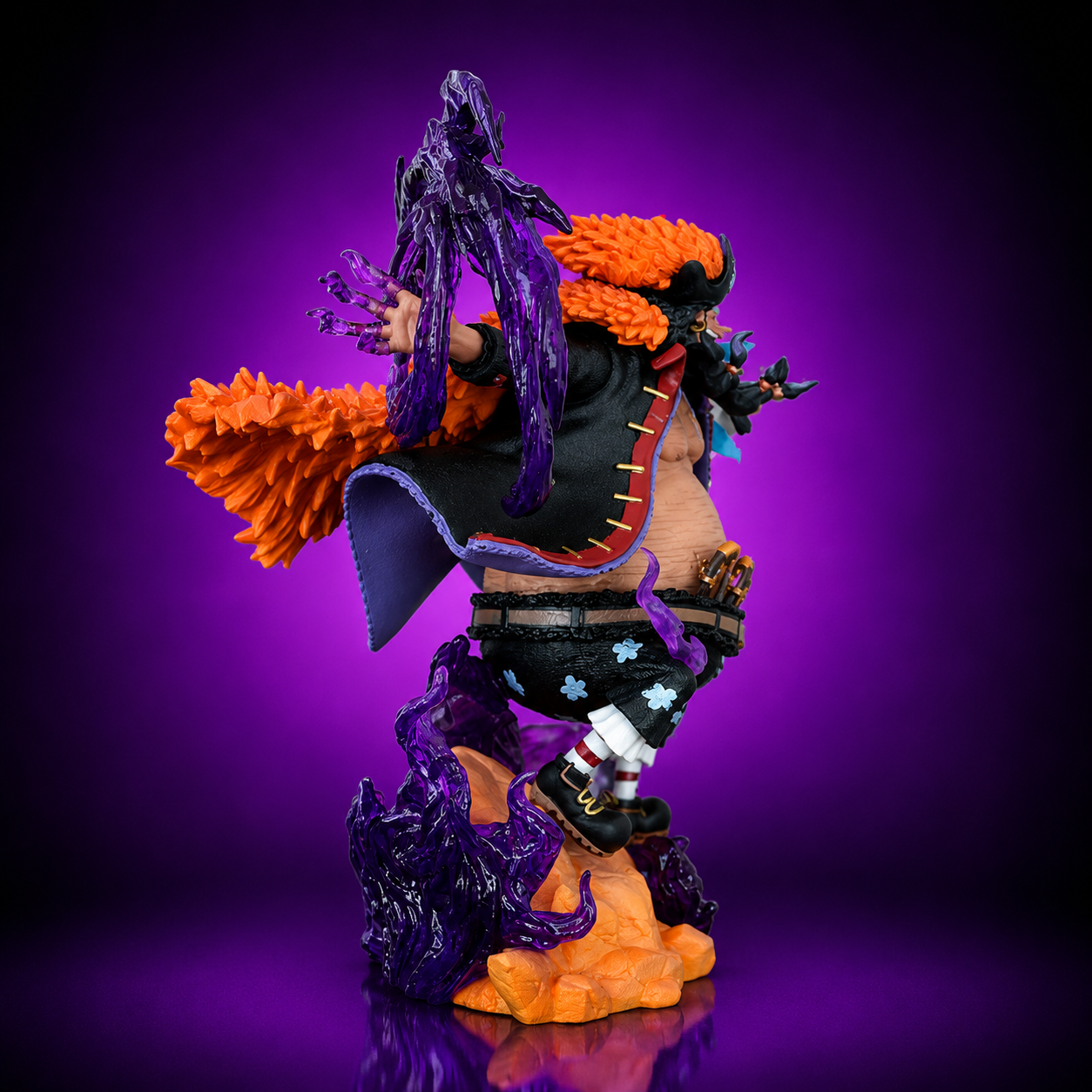 Blackbeard Battle Version GK Figurine (23cm / 9.1") Figurine