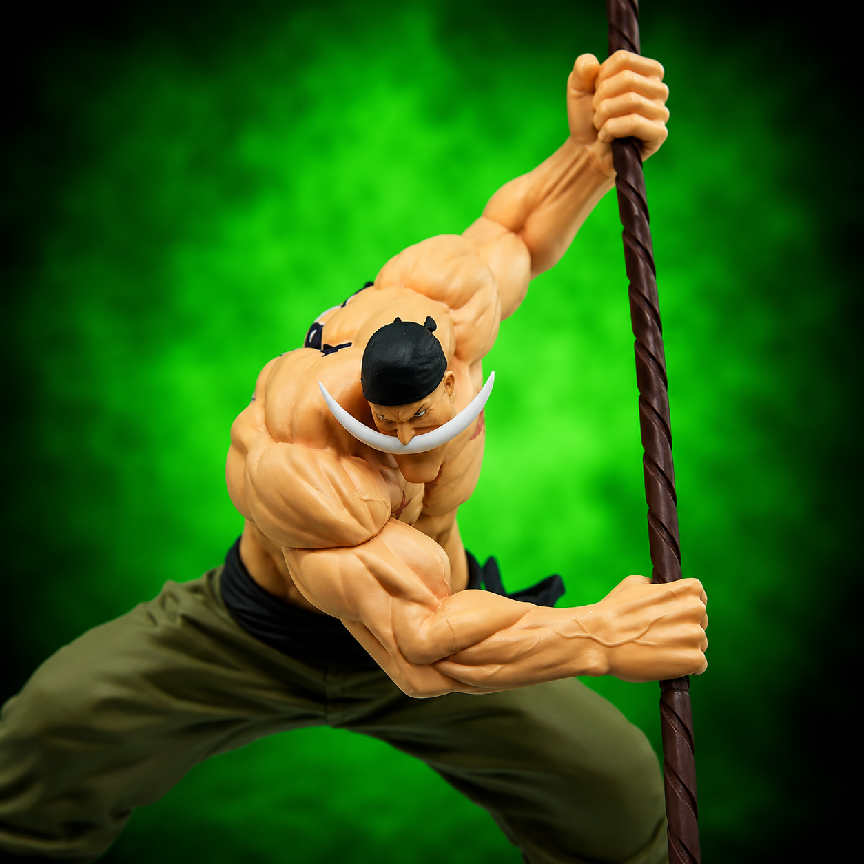 Whitebeard Grandista Prize Figurine (21cm / 8.3") Figurine