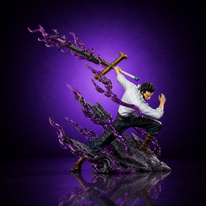 Dracule Mihawk Figurine (38cm / 15") Figurine