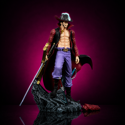 Dracule Mihawk Hawk-Eye Figurine (28cm / 11") Figurine