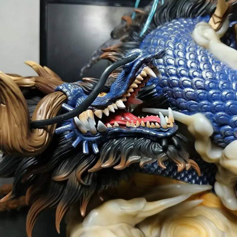 Luffy Gear 5 vs Kaido Figurine (24cm / 9.4") Figurine