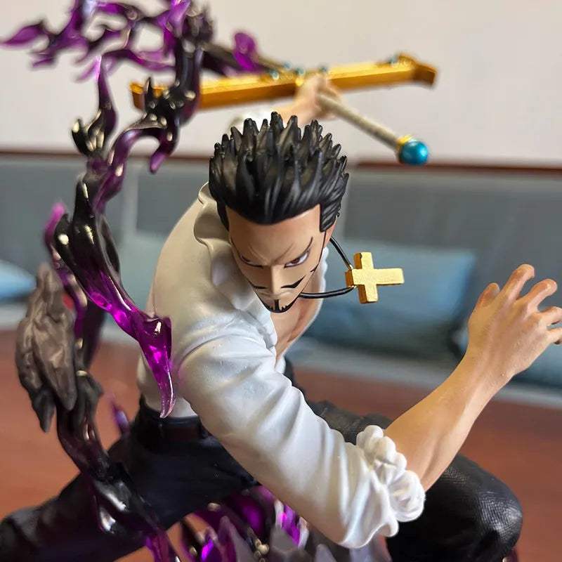 Dracule Mihawk Figurine (38cm / 15") Figurine